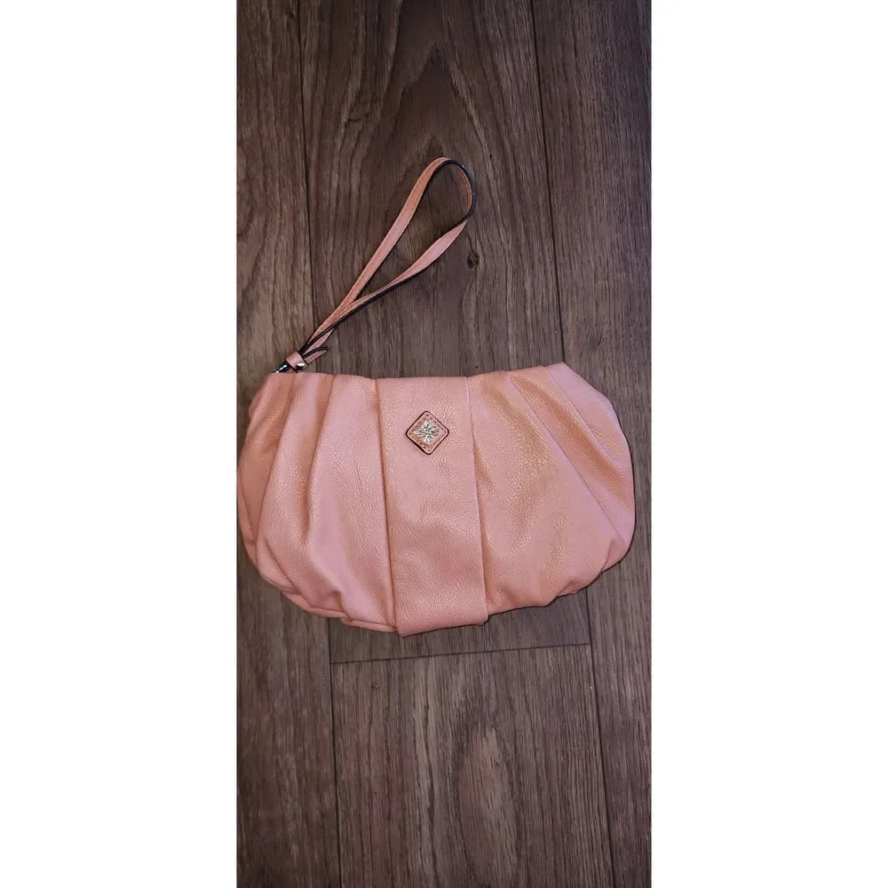Simply Vera Wristlet